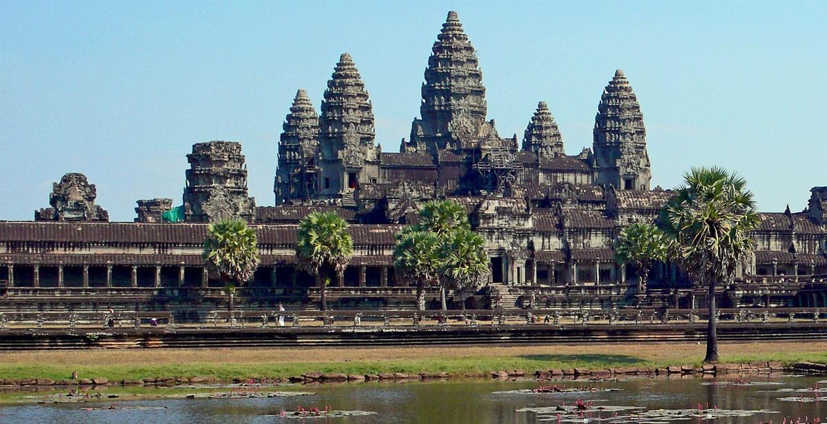 Half Day - Visit Angkor Wat