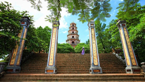 Half Day - Thien Mu Pagoda & Minh Mang Tomb